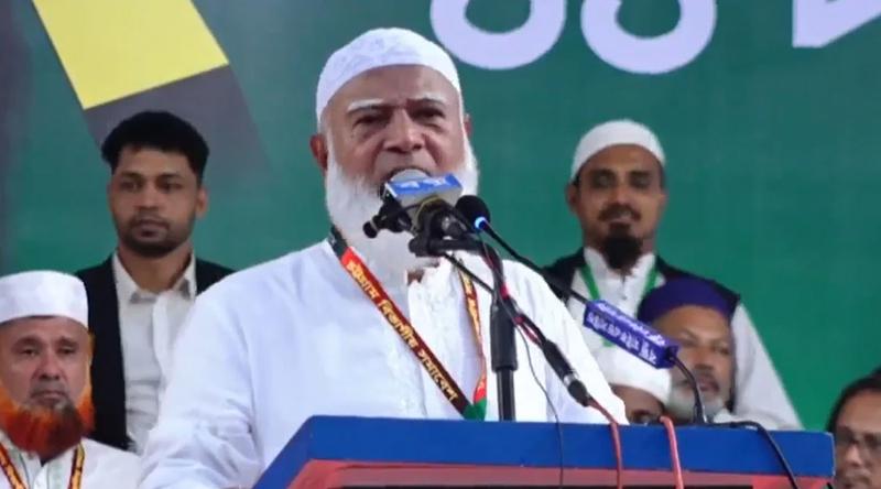 প্রধানমন্ত্রীর মুখ দিয়ে ভুল-ভাল কথা বের হতে থাকলে বাংলাদেশ লজ্জিত হবে: জামায়াত আমির