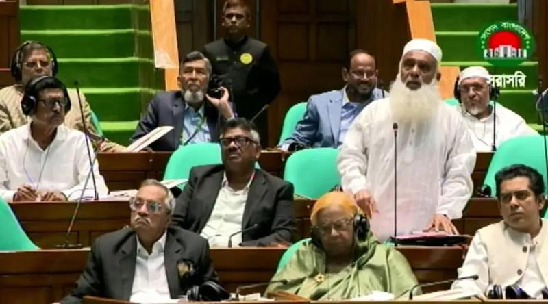 জামায়াতের নারী এমপিদের পোশাক নিয়ে মন্তব্য, বক্তব্য এক্সপাঞ্জ স্পিকারের