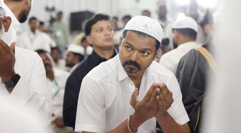 ‘ধর্ম কখনো সম্পর্কের বাধা হয়নি’ বিজয়ের পুরোনো মন্তব্য ভাইরাল