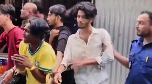 ফেনীতে আ. লীগের মিছিল, ভিডিও থেকে শনাক্ত করে চারজনকে ধরল পুলিশ
