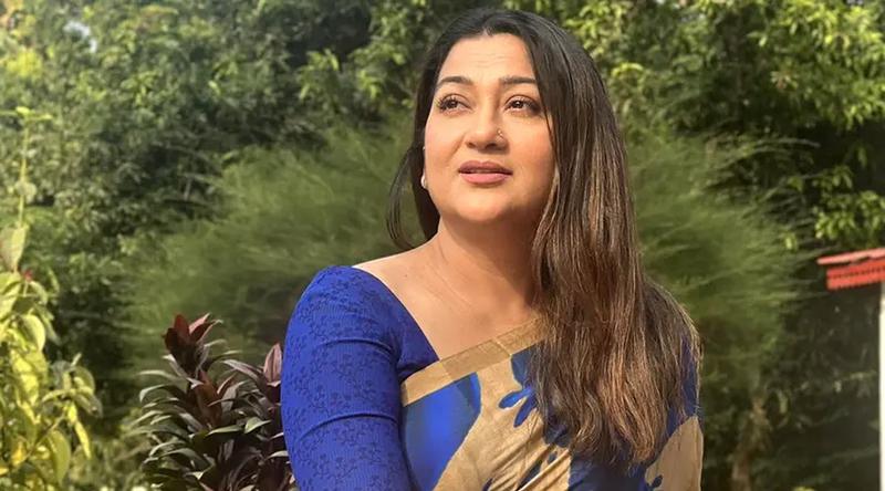 দোয়া চাইলেন দীপা খন্দকার, হঠাৎ কী হলো অভিনেত্রীর?