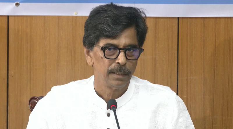 ফল উৎপাদনে বিপ্লব ঘটাচ্ছে বাংলাদেশ: কৃষিমন্ত্রী