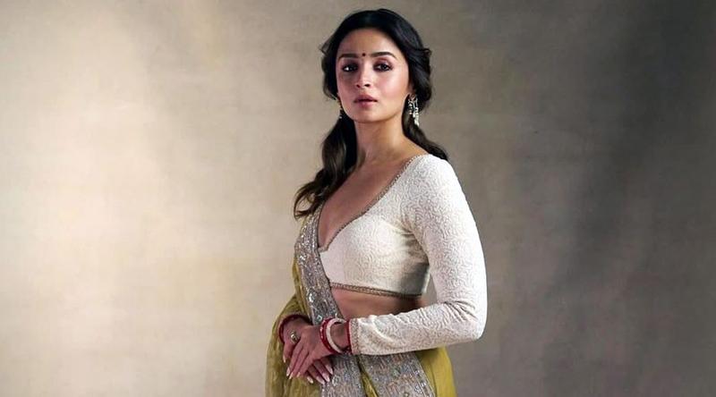 ক্যামেরার সামনে থাকার জন্যই আমার জন্ম: আলিয়া ভাট