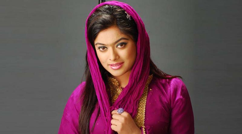 ঢাকাই চলচ্চিত্রের একসময়ের জনপ্রিয় নায়িকা সাহারার জন্মদিন আজ