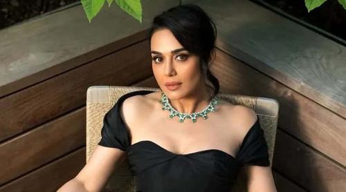 ফ্ল্যাট বিক্রির পর ভাড়া বাড়িতে প্রীতি!