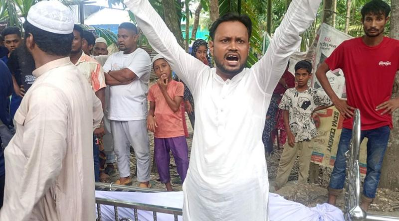 উঠানে বাবার লাশ, সম্পত্তির জন্য সন্তানদের সংঘর্ষ