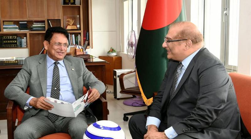 শিক্ষামন্ত্রীর সঙ্গে পাকিস্তানের হাইকমিশনারের সৌজন্য সাক্ষাৎ