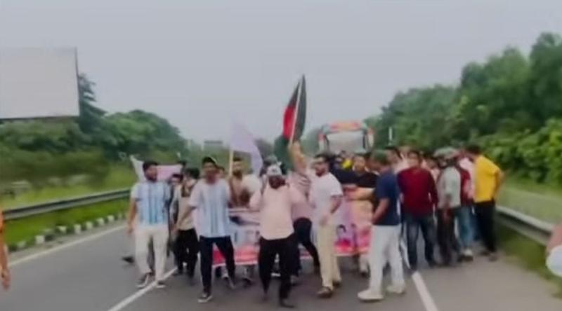 কেরানীগঞ্জে নিষিদ্ধ ছাত্রলীগের ঝটিকা মিছিল