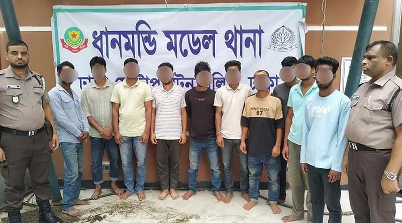 ধানমন্ডিতে আওয়ামী লীগের মিছিলের প্রস্তুতি, গ্রেপ্তার ১০
