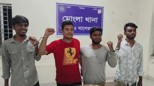 মোংলায় কেক কাটার সময় যুবলীগ-ছাত্রলীগের ৪ নেতাকর্মী আটক