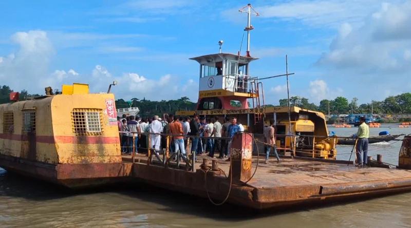 মোংলা নদীতে ২৪ ঘণ্টা দুই ফেরি চলাচল উদ্বোধন