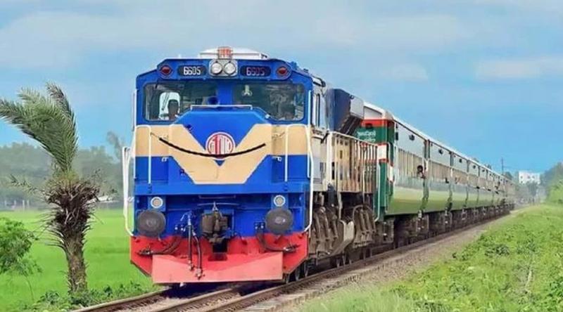 লোকসান কমাতে ইজারায় যাচ্ছে পশ্চিমাঞ্চলের ১১ ট্রেন