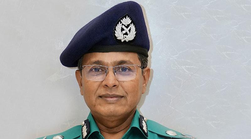 কার্নিশে ঝুলে থাকা তরুণকে গুলি, হাবিবসহ তিন পুলিশের মৃত্যুদণ্ড