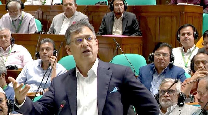 আইন-শৃঙ্খলা পরিস্থিতি উন্নয়নে কোন রাজনৈতিক পরিচয়কে প্রাধান্য দেব না: স্বরাষ্ট্রমন্ত্রী