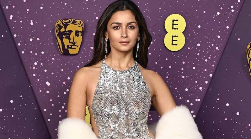 বাফটায় ‘ওভার অ্যাক্টিং’ নিয়ে সমালোচনা, জবাব দিলেন আলিয়া