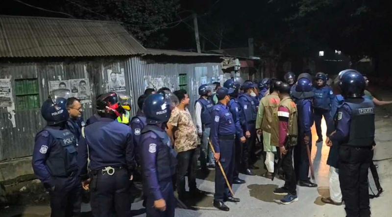 মুক্তাগাছায় দুই গ্রামবাসীর সংঘর্ষ, পুলিশসহ আহত ১০