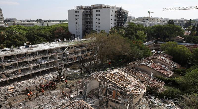 ইরানি ক্ষেপণাস্ত্র-ড্রোনের আঘাতে ইসরায়েলে নিহত ১, আহত ১২১