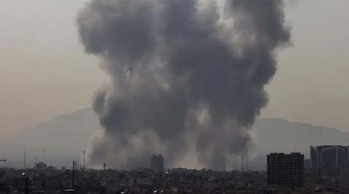 ইসরায়েলের তেল আবিবে দফায় দফায় বিস্ফোরণ