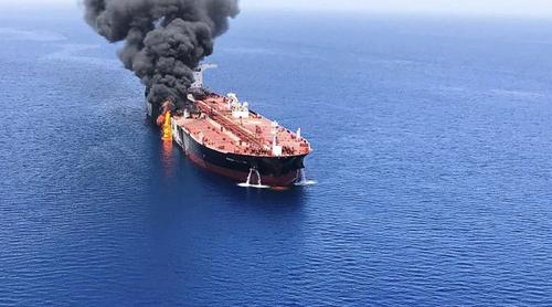 হরমুজ প্রণালীতে তেলবাহী ট্যাংকারে হামলা