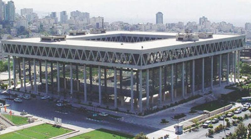 ইরানের সরকারি রেডিও-টেলিভিশন ভবনে হামলা