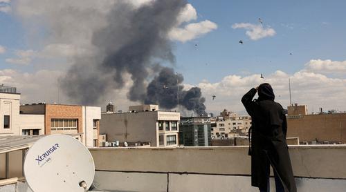 ইরানের রাষ্ট্রায়ত্ত টেলিভিশন কেন্দ্রে নতুন করে হামলা