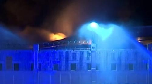 ইরানের হামলায় বাহরাইনের বন্দরে আগুন