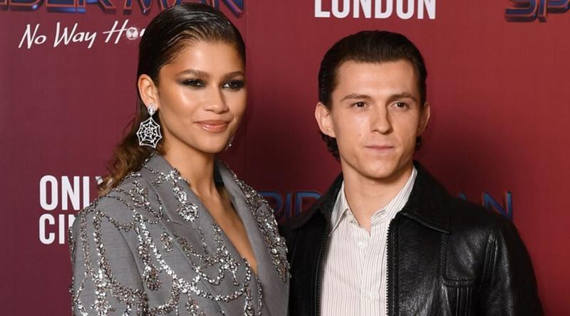 বাগদান সারলেন হলিউডের জনপ্রিয় জুটি টম হল্যান্ড ও জেন্ডায়া