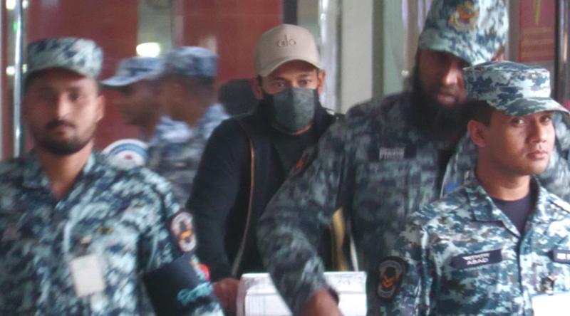 মধ্যপ্রাচ্য থেকে দেশে ফিরেছেন মুশফিক