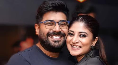 প্যারিসে আটকা সৌম্য-সন্দীপ্তা, অন্য উপায়ে বাড়ি ফেরার চেষ্টা