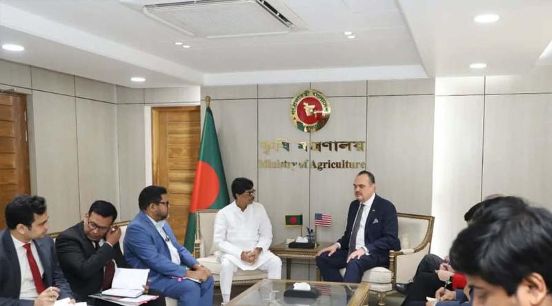 কৃষিমন্ত্রীর সঙ্গে মার্কিন রাষ্ট্রদূতের সৌজন্য সাক্ষাৎ
