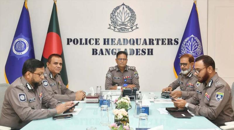 চাঁদাবাজির বিরুদ্ধে জিরো টলারেন্স, পুলিশকে আইজিপির কঠোর নির্দেশ