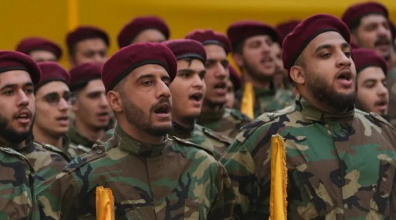 লেবাননে হিজবুল্লাহর সশস্ত্র কার্যক্রম নিষিদ্ধ ঘোষণা