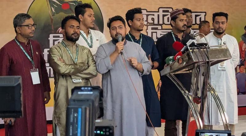 আ. লীগ যেখানেই কার্যক্রম শুরু করবে এনসিপির কর্মীরা সেখানেই বাধা হয়ে দাঁড়াবে