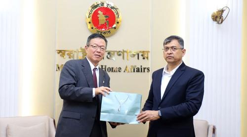 পুলিশ পুনর্গঠনে জাপানের সহযোগিতা চেয়েছেন স্বরাষ্ট্রমন্ত্রী