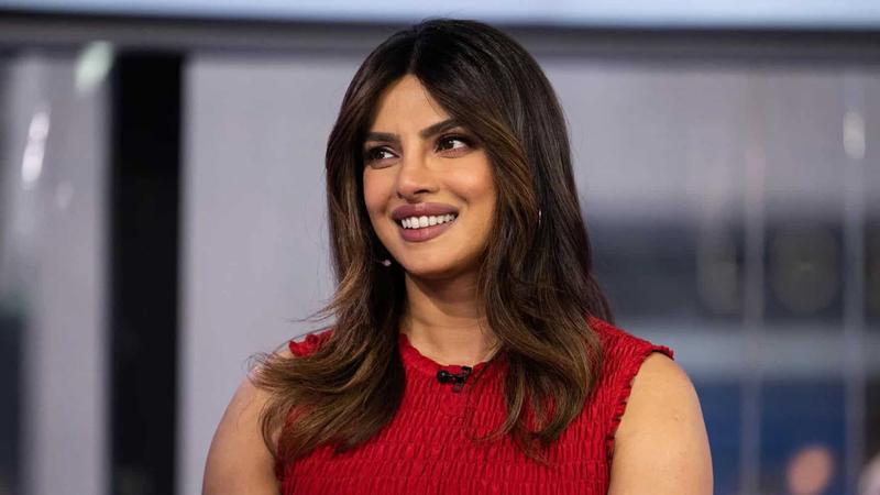 আলো আমাদের ঠিক পথ দেখাবে : প্রিয়াঙ্কা