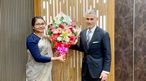 ঢাকায় পৌঁছেছেন মার্কিন সহকারী পররাষ্ট্রমন্ত্রী পল কাপুর