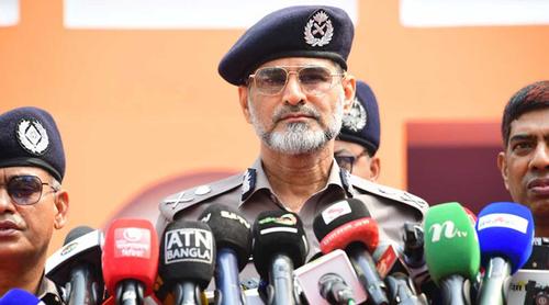 অপরাধ দমনে আরো বেশি সক্রিয়-উদ্যমী পুলিশ: ডিএমপি কমিশনার