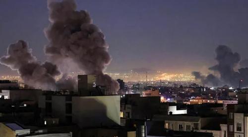 তেহরানে নতুন করে ব্যাপক হামলা চালাল ইসরায়েল