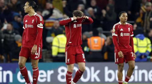 উলভারহ্যাম্পটনের কাছে ২-১ গোলে হারল লিভারপুল