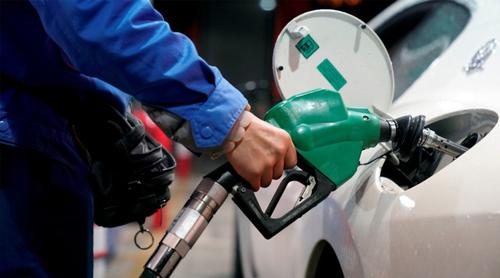 মধ্যপ্রাচ্যের সংঘাতে বেড়েই চলেছে জ্বালানি তেলের দাম