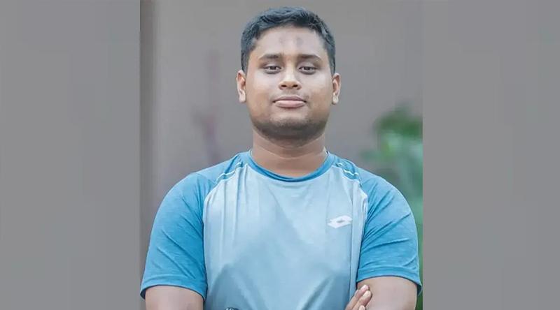 ফেসবুক থেকে মাসে কত টাকা আয়, জানালেন হাসনাত