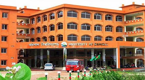 ববিতে ছাত্রীদের আপত্তিকর ছবি তোলার অভিযোগ, বিক্ষোভ