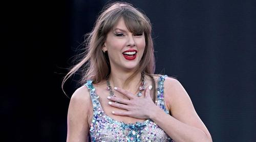 অভিধানে জায়গা পেল টেইলর সুইফটের নাম