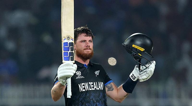 ঝড়ো ব্যাটিংয়ে দশের অধিক রেকর্ড গড়লেন অ্যালেন