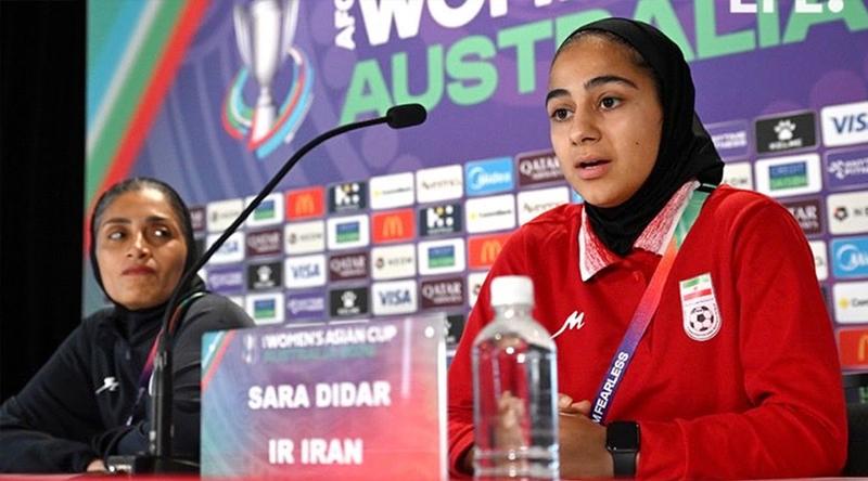 ইরানের সঙ্গে যোগাযোগ বিচ্ছিন্ন, কেঁদে কেঁদে বললেন ‘সুখবরের অপেক্ষা করছি’