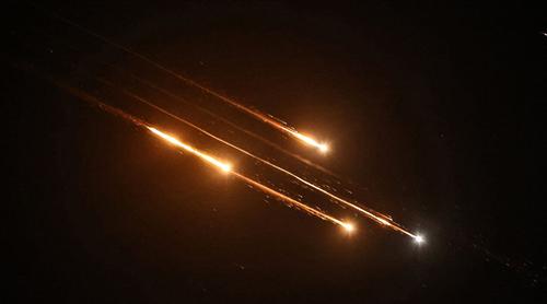 ইসরায়েলে ১০ মিনিটের মধ্যে ফের মিসাইল হামলা ইরানের