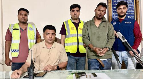 সোনারগাঁয়ে পিস্তল ও গুলিসহ যুবক আটক