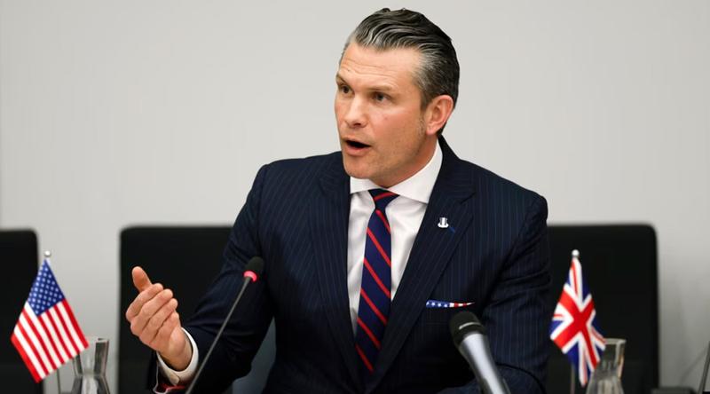 ইরানে হামলায় আমাদের যুদ্ধাস্ত্রের কোনো ঘাটতি নেই: যুক্তরাষ্ট্রের প্রতিরক্ষামন্ত্রী