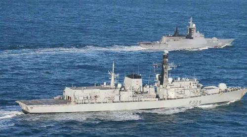 এবার চার রুশ যুদ্ধজাহাজে হামলা, ব্যাপক ক্ষতি