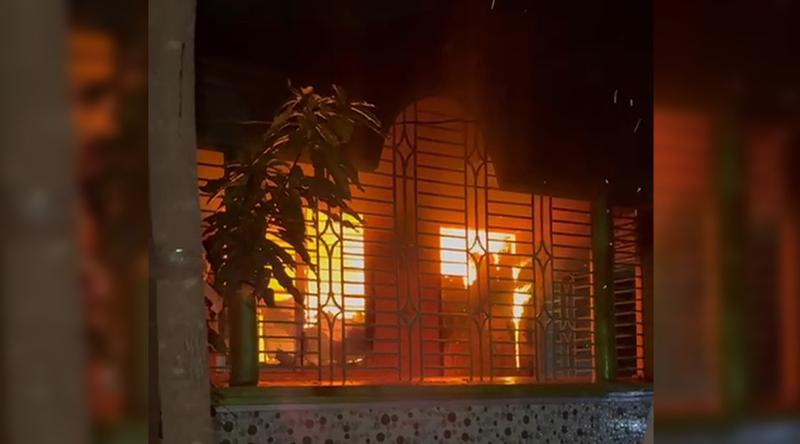 নারায়ণগঞ্জে জামিনে এসে বাদীর বাড়িতে হামলা-লুটপাট-অগ্নিসংযোগ